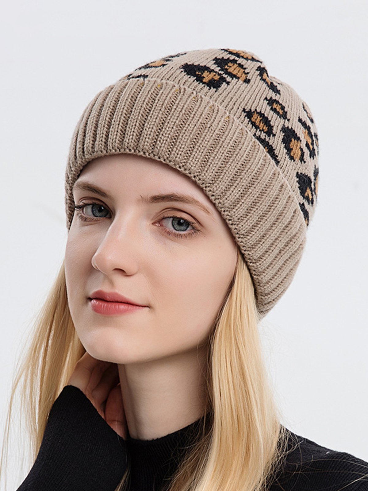 Casual Leopard Print Knitted Warm Hat