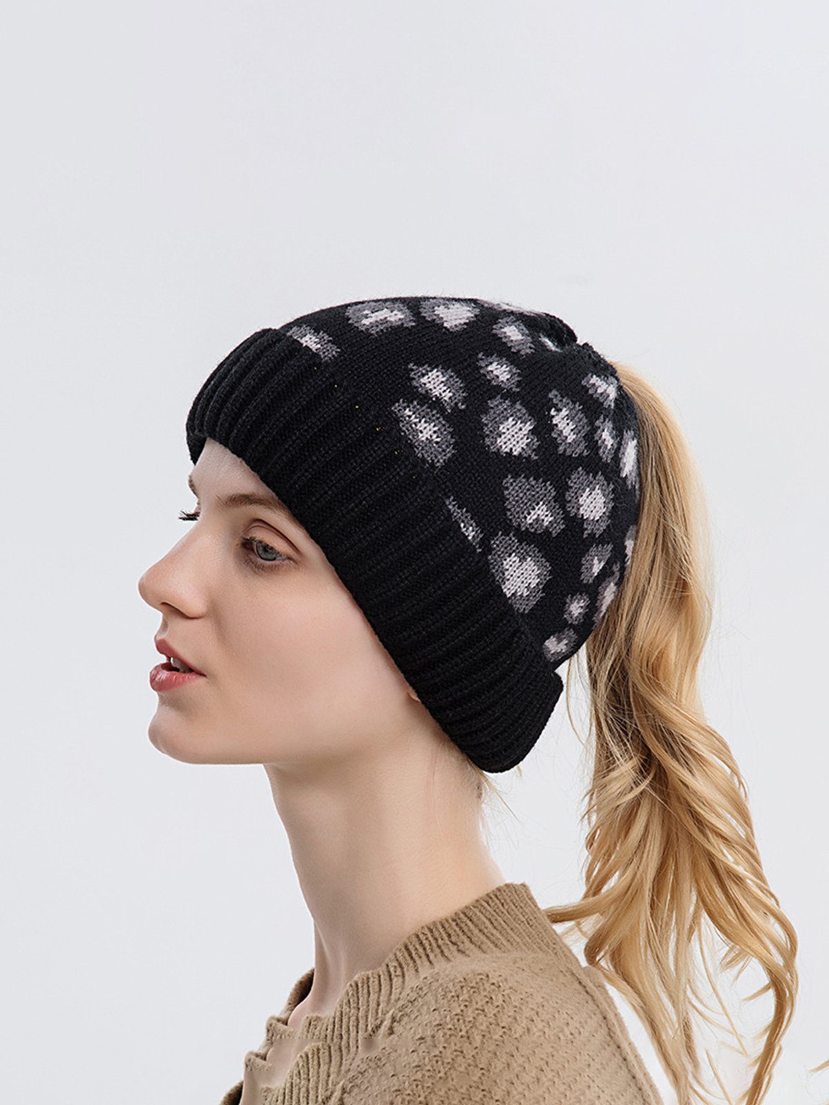 Casual Leopard Print Knitted Warm Hat