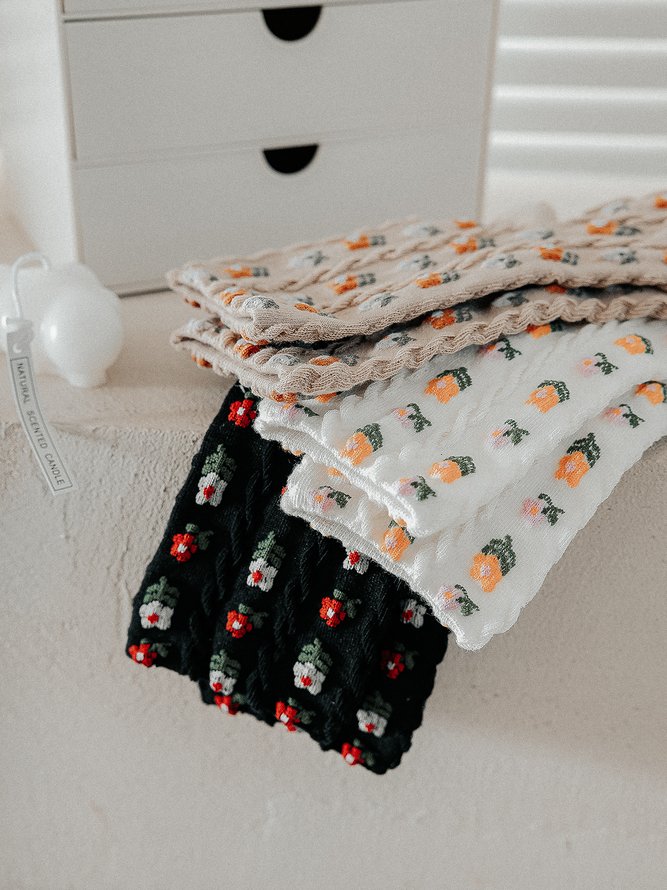 3 Pairs Set Vintage Embroidered Flower Socks